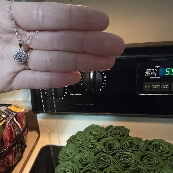 Moissanite 1.0 Ct Sakura Pink Elegant Pendant Necklace - Pretty In Pink- Sparkle - Picture 3 of 8